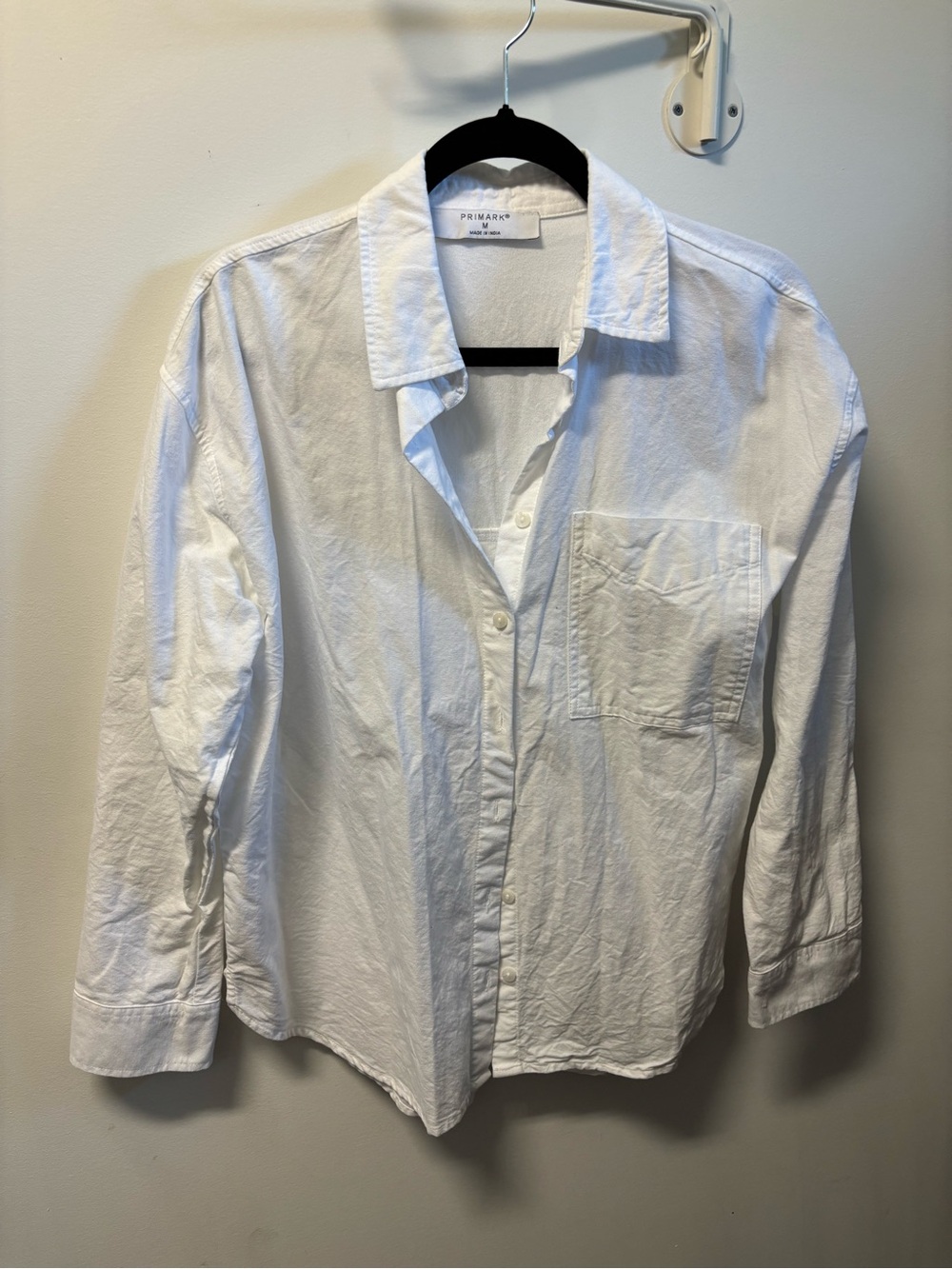 Primark White Men's Casual Button-Down Shirt with Chest Pocket